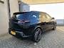 Peugeot e-5008 Launch Edition Dual Motor 73 kWh Black Edition | 2 stoelen op derde rij | Achterstoelen verwarmd | Achteruitrijcamera