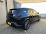 Peugeot e-5008 Launch Edition Dual Motor 73 kWh Black Edition | 2 stoelen op derde rij | Achterstoelen verwarmd | Achteruitrijcamera