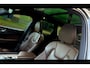 Volvo XC60 2.0 T8 AWD 299kW/407pk Aut8 Twin Engine Inscription PANORAMADAK + HEAD-UP DISPLAY + STOELVERWARMING V&A + STUURVERWARMING + ADAPT.CRUISE + PILOT ASSIST + STANDKACHEL + ON-CALL + SUBWOOFER + LEER + CAMERA + PARKASSISTENT + 20" LM-VELGEN/18" LM-VELGEN WINTE