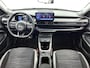 Jeep Avenger Longitude 54 kWh 156pk Automaat | Warmtepomp | Navigatie | Climate Control | Cruise Control | Achteruitrijcamera | LED | 16" LMV | Keyless Entry/Start | Apple Carplay/Android Auto |