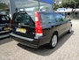 Volvo V70 2.4 D5 Kinetic, diesel, automaat, 2006, 449148 km