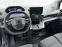 Peugeot e-Partner 136 L2 50 kWh | 0% rente | Long | 3 Zitplaatsen | Laadruimte betimmering | Long | Navigatie | Camera