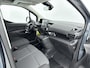 Peugeot e-Partner 136 L2 50 kWh | 0% rente | Long | 3 Zitplaatsen | Laadruimte betimmering | Long | Navigatie | Camera