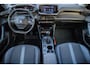 Peugeot 2008 1.2 PureTech Allure I Trekhaak I All season banden