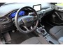Ford Focus Wagon 1.0 EcoBoost Hybrid ST Line X Business, Camera, Electrische achterklep, Voor + achter Pdc, App connect, Digitaal dashboard, Clima, Navi, Donker glas, Carbon interieur, Rode remklauwen, Zwarte dakrails, 17 Inch Lmv.