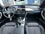 BMW 3-Serie Touring 318i Executive M-sportpakket | Achterbank in delen neerklapbaar | Armsteun voor | Bluetooth telefoonvoorbereiding