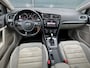 Volkswagen Golf 1.4 TSI 150pk Automaat R-Line * Panorama * Dodehoekassistent * Stoelverwarming *