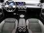 Mercedes-Benz CLA 200 Business Solution AMG / Panaroma-dak / Night-Pakket / Achteruitrijcamera /