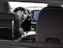 Volvo XC40 B4 Dark | Trekhaak | Pilot Assist | BLIS | H&K | Memory Seats |