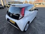 Toyota Aygo X X-PLAY NL-AUTO ALL-SEASON AIRCO BLUETOOTH CAMERA EL-RAMEN/SPIEGELS APPLE/ANDROID