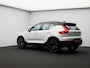 Volvo XC40 B4 197PK Plus Black Edition / Nubuck Bekleding / 20" / Contrasterend Dak / Harman Kardon / Elekt. Verstelb. Stoelen / Verwarmbaar Stuurwiel + Voorstoelen / BLIS /Adaptive Cruise /