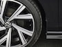 Volkswagen Golf Variant 1.5eTSI 96kW/130PK R-Line Black Style DSG · Camera · Navigatie · Trekhaak · Apple/Android Car Play · Stoelverwarming ·