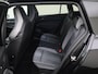 Volkswagen Golf Variant 1.5eTSI 96kW/130PK R-Line Black Style DSG · Camera · Navigatie · Trekhaak · Apple/Android Car Play · Stoelverwarming ·