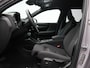 Volvo EX40 Single Motor 252PK Extended Range Core 82 kWh / Business Edition / All Season Banden / Verwarmbare Voorstoelen + Stuurwiel / 19" / Harman Kardon / BLIS / Adaptive Cruise /