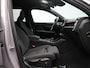 Volvo EX40 Single Motor 252PK Extended Range Core 82 kWh / Business Edition / All Season Banden / Verwarmbare Voorstoelen + Stuurwiel / 19" / Harman Kardon / BLIS / Adaptive Cruise /