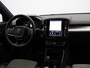 Volvo XC40 B4 197PK Plus Dark / All Season / Harman Kardon / BLIS / Adaptive Cruise / 19" / Verwarmbare Voorstoelen + Stuurwiel / Elekt. Verst. Stoelen /