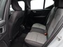 Volvo XC40 B4 197PK Plus Dark / All Season / Harman Kardon / BLIS / Adaptive Cruise / 19" / Verwarmbare Voorstoelen + Stuurwiel / Elekt. Verst. Stoelen /