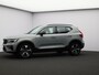 Volvo XC40 B4 197PK Plus Dark / All Season / Harman Kardon / BLIS / Adaptive Cruise / 19" / Verwarmbare Voorstoelen + Stuurwiel / Elekt. Verst. Stoelen /