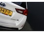 Toyota Auris Touring Sports 1.8 Hybrid Executive - TREKHAAK - PANORAMADAK - CAMERA - 1e EIGENAAR