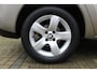 Peugeot 3008 1.2 PureTech Allure | Incl. 12 maanden Garantie | Panorama dak | Trekhaak | Parkeersensoren Achter | Cruise controle | Climate controle | Navigatie | 16 Inch LMV | Elektrisch inklapbare spiegels |