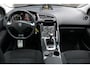 Peugeot 3008 1.2 PureTech Allure | Incl. 12 maanden Garantie | Panorama dak | Trekhaak | Parkeersensoren Achter | Cruise controle | Climate controle | Navigatie | 16 Inch LMV | Elektrisch inklapbare spiegels |
