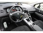 Peugeot 3008 1.2 PureTech Allure | Incl. 12 maanden Garantie | Panorama dak | Trekhaak | Parkeersensoren Achter | Cruise controle | Climate controle | Navigatie | 16 Inch LMV | Elektrisch inklapbare spiegels |