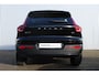 Volvo XC40 B4 Plus Dark | Verwarmbare Voorstoelen en Stuurwiel | Semi-Elektrische Trekhaak | Verwarmbare Voorruit | Premium Audio by Harman Kardon | Adaptieve Cruise Control | Park Assist
