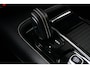 Volvo V60 2.0 T6 Recharge AWD R-Design | Trekhaak | Pilot Assist | Sportstoel | BLIS | Stoel & stuurverwarming | Camera | 19" |