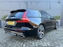 Volvo V60 2.0 T6 Recharge AWD R-Design | Trekhaak | Pilot Assist | Sportstoel | BLIS | Stoel & stuurverwarming | Camera | 19" |