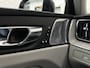 Volvo XC60 350PK Ultimate Bright | Bowers & Wilkins | Luchtvering | Panorama | Massage | ACC | 360 Camera | T6 | Stoelventilatie | Head-Up | Keyless-Entry | Orrefors Glaspook | Pilot-Assist | Stoelverwarming V+A | Stand-Kachel | Memory | Stuurverwarming | Dodehoek | Leder Dashboard | Carplay |