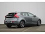 Volvo V40 T2 122PK AUT6 Polar+ | Stoelverwarming | Trekhaak | Park Assist Achter | Navigatie | DAB Radio | Volvo OnCall | Climate Control | High Performance Audio | Full LED Koplampen |