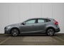 Volvo V40 T2 122PK AUT6 Polar+ | Stoelverwarming | Trekhaak | Park Assist Achter | Navigatie | DAB Radio | Volvo OnCall | Climate Control | High Performance Audio | Full LED Koplampen |