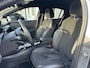 Peugeot e-208 EV GT Pack 136 PK 3-Fase | 100% Elektrisch | Automaat | Navigatie | Alcantara Bekleding | Stoelverwarming | Full LED Verlichting | Camera | Parkeersensoren V+A | Zwart Dak | 17" Lichtmetalen Velgen | All Season Banden | Adaptieve Cruise Control | Climate Control |