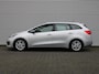 Kia Ceed cee'd Sportswagon 1.6 GDI First Edition | Trekhaak | Camera | Cruise | Navi | Airco | 16' LM | All season banden |