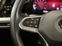Volkswagen Golf 1.0 TSI Life | Adaptive Cruise Control | Parkeersensoren | Apple Carplay | Android Auto | Sfeerverlichting | Trekhaak | 17" Lichtmetaal | Airconditioning