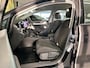 Volkswagen Golf 1.0 TSI Life | Adaptive Cruise Control | Parkeersensoren | Apple Carplay | Android Auto | Sfeerverlichting | Trekhaak | 17" Lichtmetaal | Airconditioning
