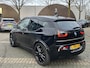 BMW i3 Dark Shadow Edition 120Ah 42 kWh VAN: €21.900,- VOOR: €19.877,- UW EINDEJAARSVOORDEEL: €2.023,- | HARMAN KARDON| ACHTERUITRIJCAMERA| STOELVERWARMING| WARMTEPOMP| COMFORT ACCESS