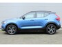 Volvo XC40 1.5 T3 R-Design | Kunstlederen/Alcantara Bekleding | LED Koplampen |Verwarmende Voorstoelen | Navigatiesysteem full map + hard disk | Rijstrooksensor Met Correctie | File Assistent | Achteruitrij Assistent| Dodehoekdetectie Met Correctie |