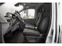 Volkswagen e-Transporter 218 pk | 64kWh | €9.000 Voorraad Voordeel | Trekhaak | Bijrijdersbank | Achterdeuren | Apple Carplay | Navi | Cruise