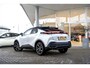 Toyota C-HR 1.8 Full Hybrid First Edition | Bi-Tone | Apple carplay | Stoel en Stuurverwarming | PDC | Navigatie | Adaptieve cruise | Achteruitrijcamera