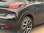 Peugeot 208 Hybrid 100 e-DCS6 GT ADAPTIEF CRUISE / CAMERA / LEDER/STOF / CARPLAY / LED / 17'' LMV / BLUETOOTH / DAB+ / KEYLESS /  | Achterbank in delen neerklapbaar | Achterruitverwarming | Achterspoiler