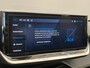 Peugeot 208 Hybrid 100 e-DCS6 GT ADAPTIEF CRUISE / CAMERA / LEDER/STOF / CARPLAY / LED / 17'' LMV / BLUETOOTH / DAB+ / KEYLESS /  | Achterbank in delen neerklapbaar | Achterruitverwarming | Achterspoiler