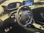 Peugeot 208 Hybrid 100 e-DCS6 GT ADAPTIEF CRUISE / CAMERA / LEDER/STOF / CARPLAY / LED / 17'' LMV / BLUETOOTH / DAB+ / KEYLESS /  | Achterbank in delen neerklapbaar | Achterruitverwarming | Achterspoiler
