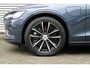 Volvo V60 2.0 T6 Plug-in hybrid AWD Essential Bright | Lederen Bekleding | Trekhaak Met Semi Elektrisch Inklapbare Kogel | Electronic Climate Controle | Voorstoelen + Stuurwiel Verwarmend | Google Navigatiesysteem | Volledig Digitaal Instrumentenpaneel |  Voorstoelen In Hoogte Verstelbaar | Parkeersensoren Voor & Achter | Achteruitrijcamera | Adaptieve Cruise Control | BLIS Dodehoekdetectie |