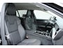 Volvo V60 2.0 T6 Plug-in hybrid AWD Essential Bright | | Trekhaak | Electronic Climate Controle | Voorstoelen + Stuurwiel + Achterbank Verwarmend | Keyless Start | Lichtmetalen Velgen 18 inch