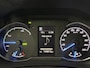 Toyota Yaris 1.5 Hybrid Bi-Tone Plus | Camera | Panoramadak | Cruise control | Stoelverwarming |