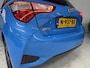 Toyota Yaris 1.5 Hybrid Bi-Tone Plus | Camera | Panoramadak | Cruise control | Stoelverwarming |