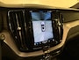 Volvo XC60 2.0 T6 Plug-in hybrid AWD R-Design Pano / Clima / Leer / CarPlay / 360 camera / Trekhaak