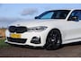 BMW 3-Serie 320i M-Sport ✅ Leder ✅ H&K ✅ 20 inch