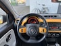 Renault Twingo 1.0i SCe Collection 75 PK. Slechts 13.000 KM !!! Gewoon een nieuwe auto !!